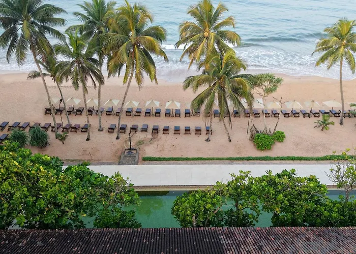 Pandanus Beach Resort & Spa