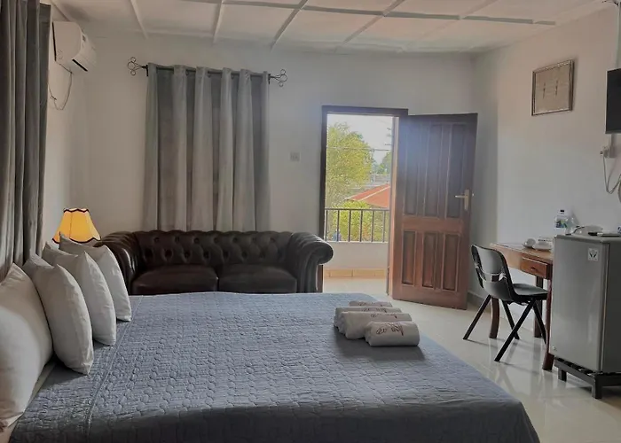 Paloma Guest House