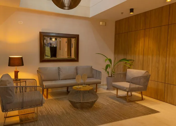 Vvc Hotel'S