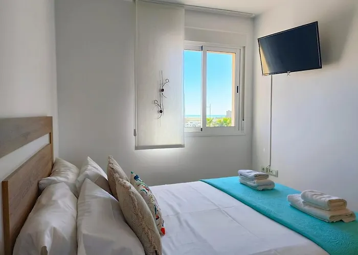 Cala Grande suites 3 hab, vistas al mar y terraza