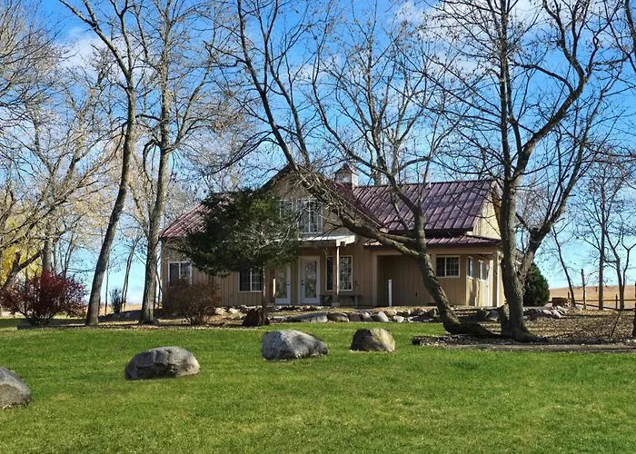 Boji Cottage Off West Lake Okoboji