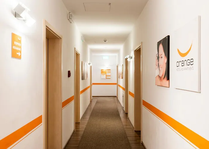 Orange Hotel Und Apartments