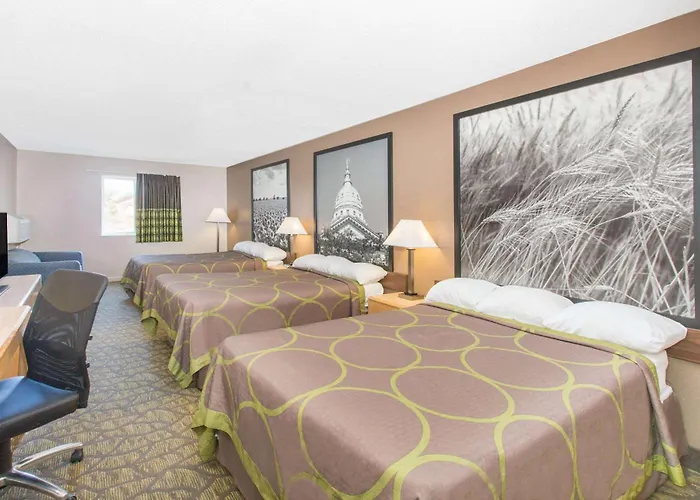 Super 8 By Wyndham Belleville