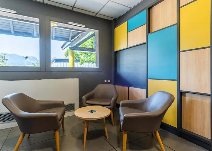 B&B Hotel Chambery La Cassine