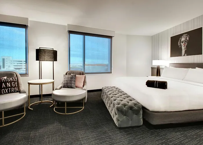 The Rose Chicago, Tapestry Collection By Hilton