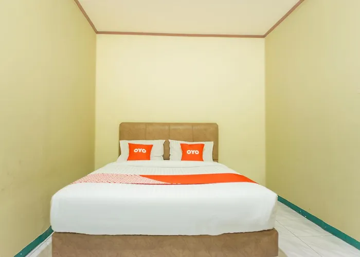 Oyo 2180 Vina Vira Hotel