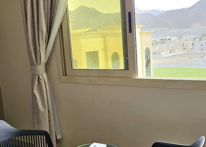 Sea Shore Hotel Apartment Khorfakkan