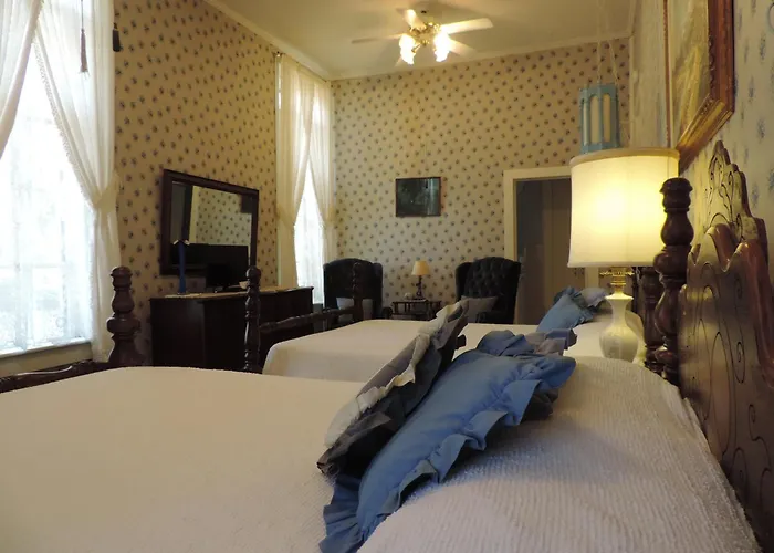 Franklin Terrace Bed And Breakfast