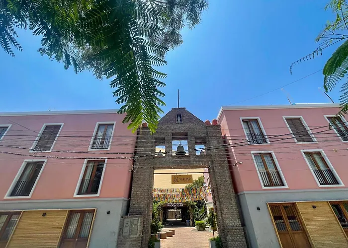 Viajero Huacachina Hostel