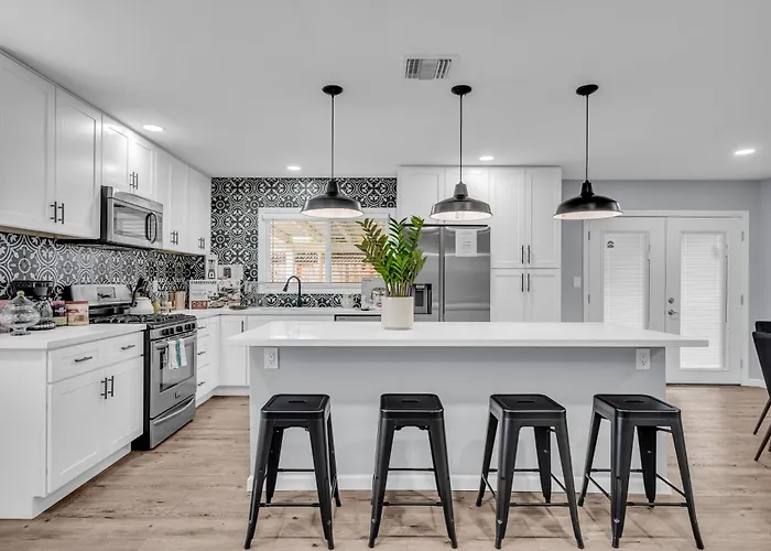 Sunny Simi Valley Valley 4Br 3Br Ltr Modern Home Dedicated Work Place High Speed Internet