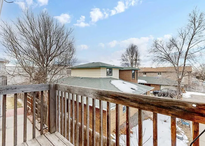 Convenient Two Bedroom Near Dia