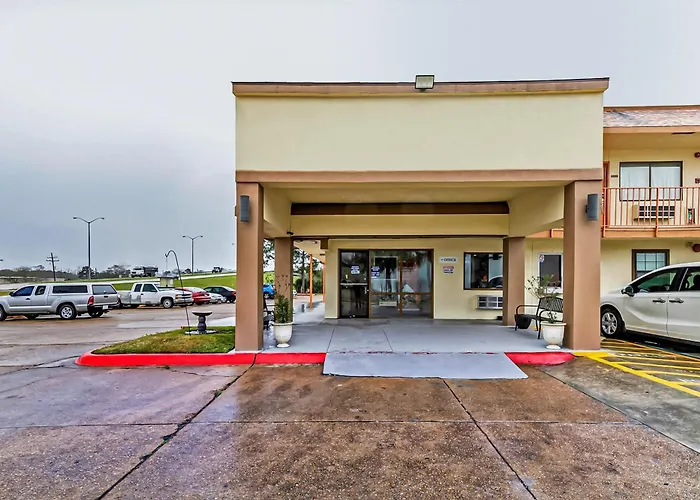 Oyo Hotel Lake Charles Hwy 10