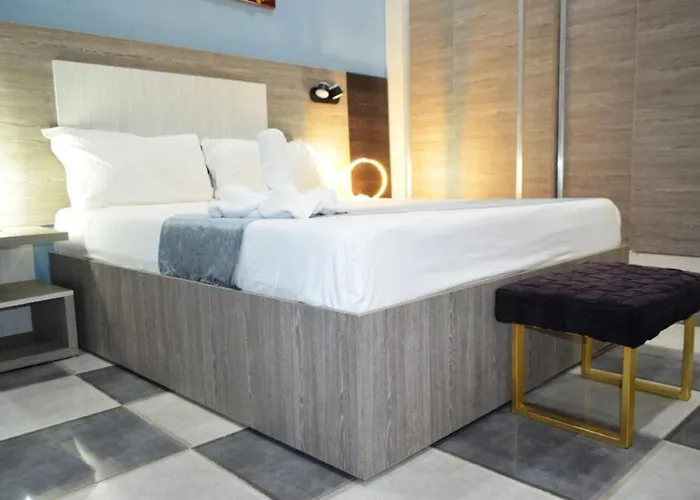 hotel paqubot