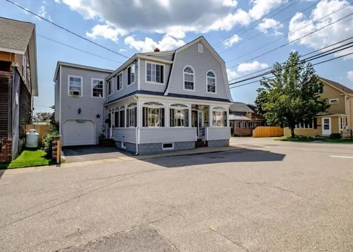 Reel Em Inn - Old Orchard Beach House
