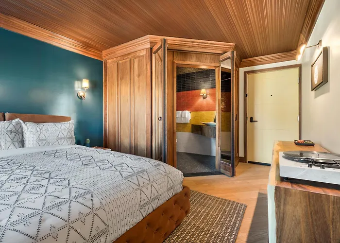 Wolfe'S Hotel Moab (Adults Only)