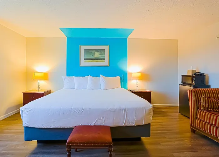 Coast River Inn By Oyo Seaside