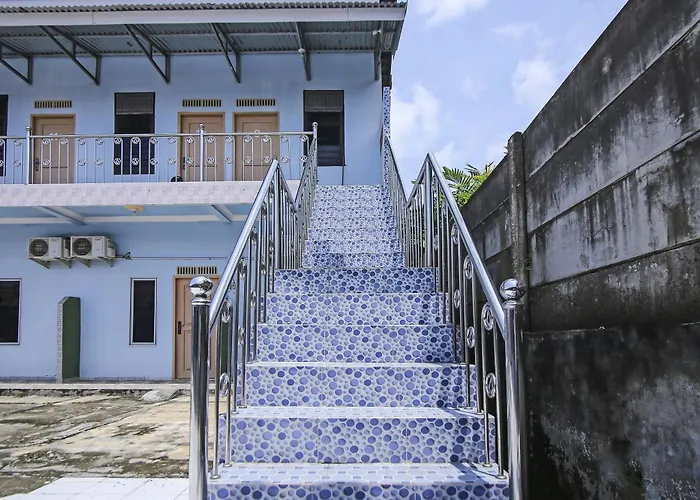 Oyo Life 90433 Serasi Kost