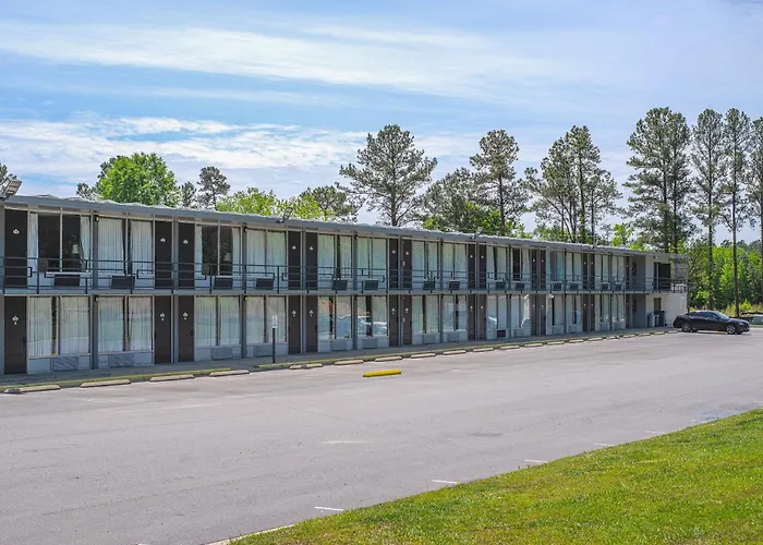 Masters Inn Selma Smithfield I-95 By Oyo