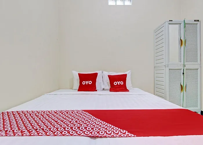 Oyo Life 93034 Ayri Home