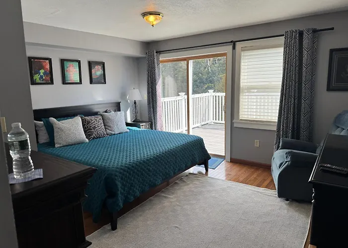 Christmas Cove Inn