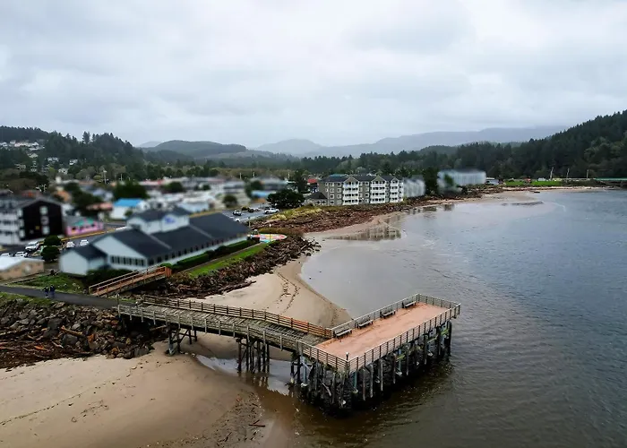 Siletz Bay Beachfront Hotel By Oyo Lincoln City