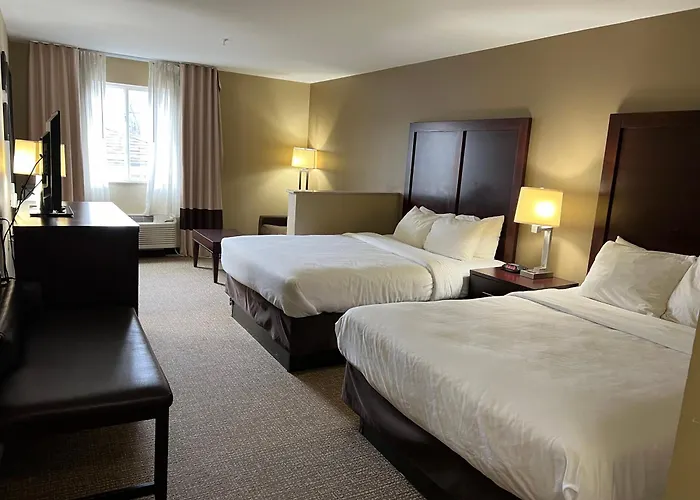 Days Inn & Suites By Wyndham Manheim Lebanon