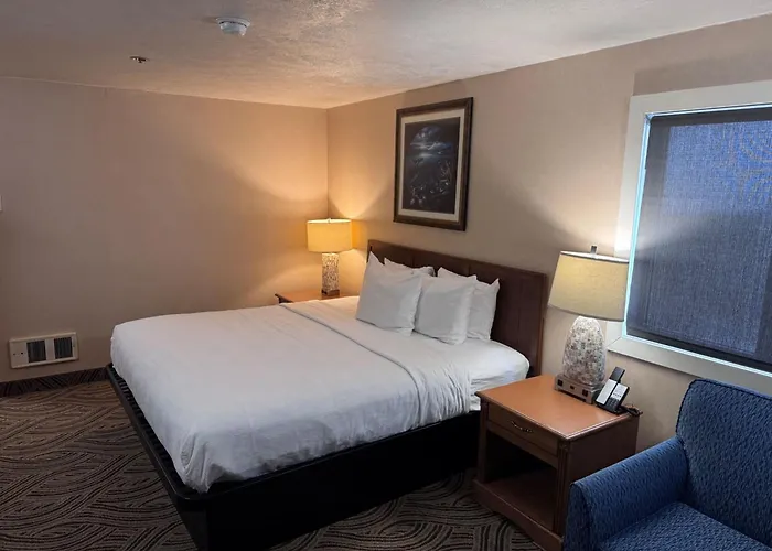 Promenade Inn & Suites Oceanfront