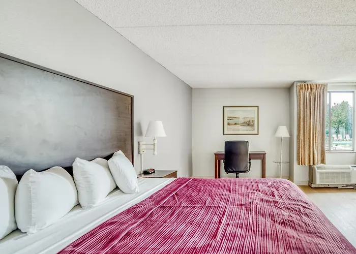 Oyo Hotel Burlington South