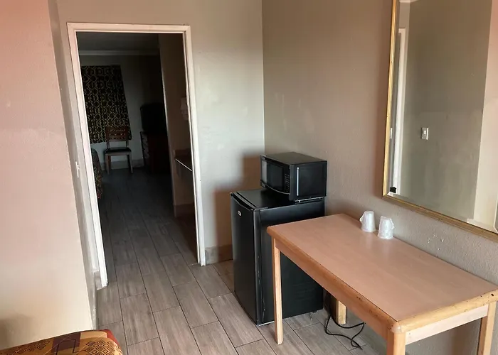 Heritage Inn And Suites