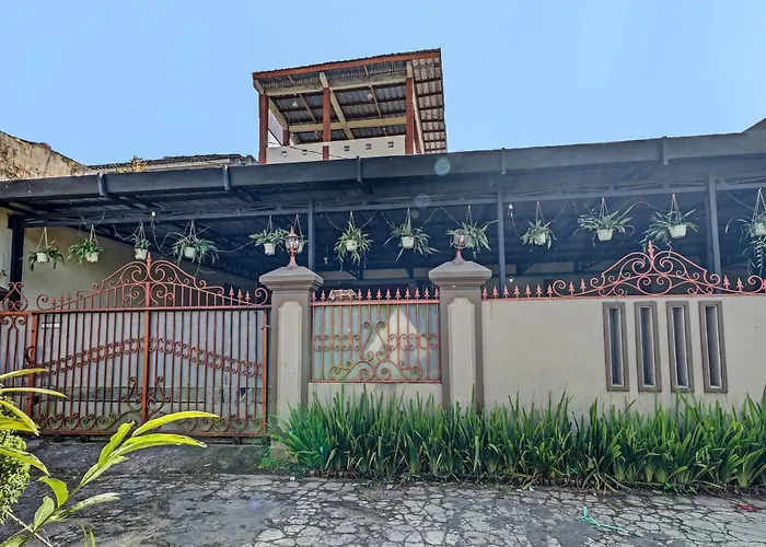 Oyo Life 91480 Putridapisa Syariah