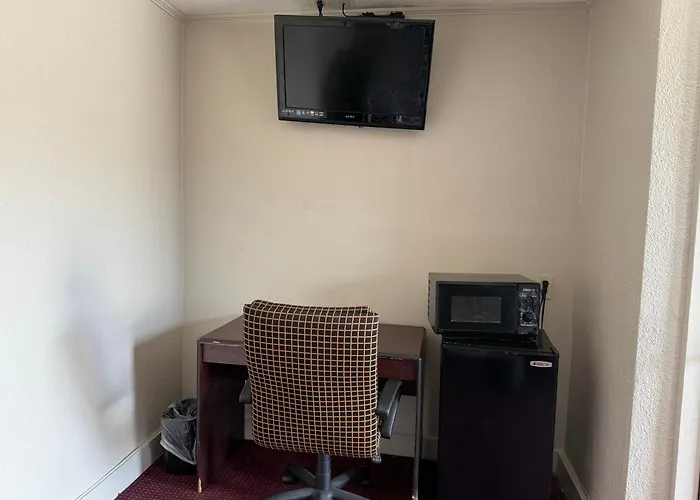 Budget Inn