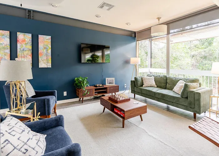 Glass House Retreat On Scenic Bogue Falaya River