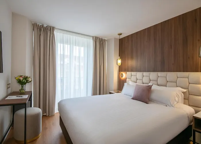 Le Cetai Cannes Beach Hotel
