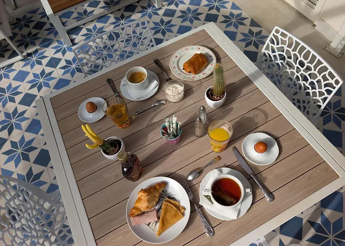 Hotel Mademoiselle