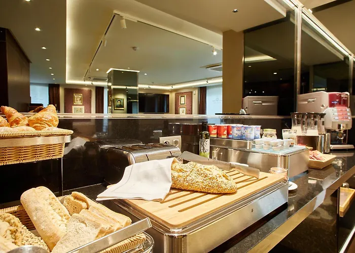 Nexus Valladolid Suites & Hotel