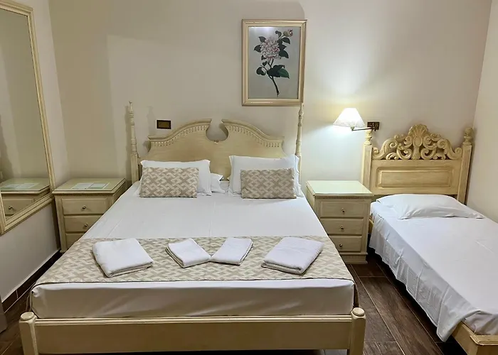 Biazi Paradise Hotel