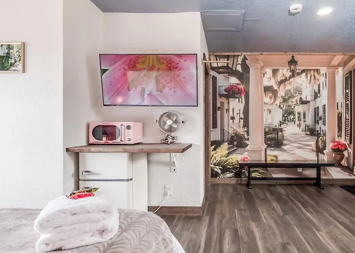 Boutique Hotel King, Queen & Kitchen Suites Easy Drive To Downtown