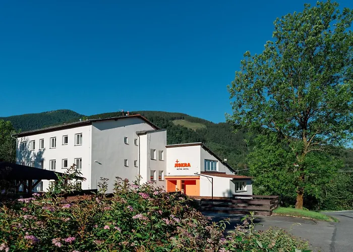 Hotel Jiskra Na Celadne