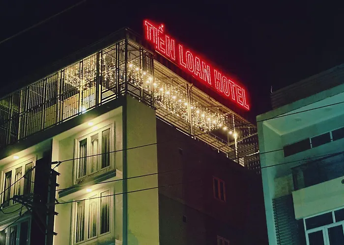 Khách Sạn Tiến Loan
