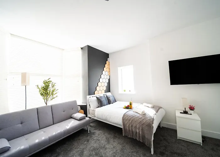Open Mind Property - 1 Bedroom, 2 Beds & 4 Guests