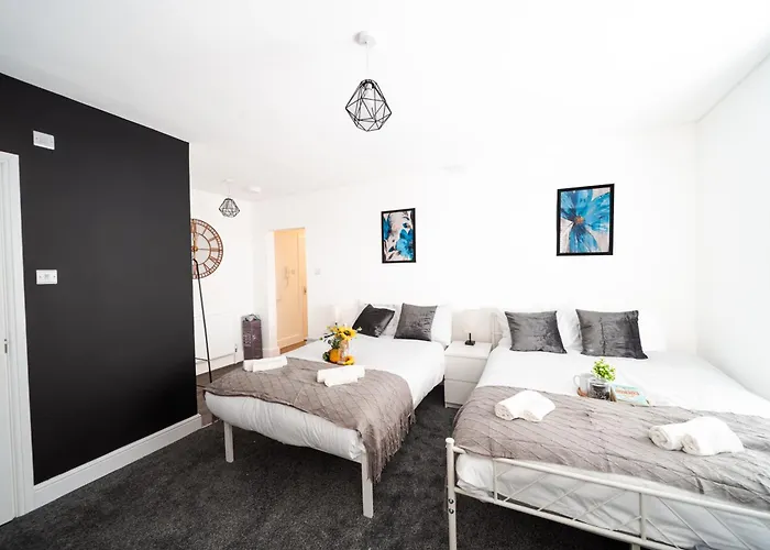 Open Mind Property - Cozy Flat For Four