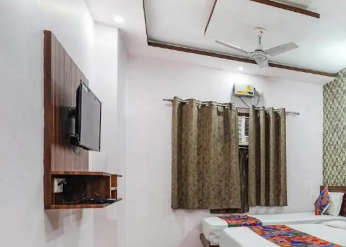 Hotel Deepak Palace