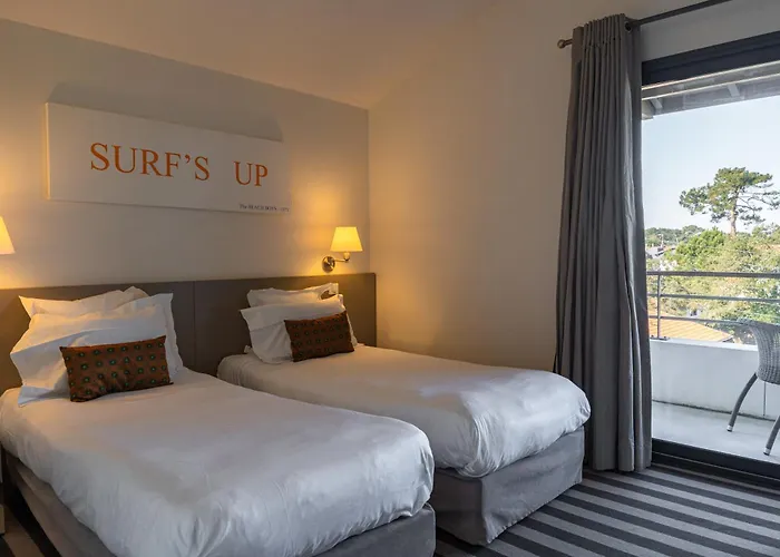Hotel 202