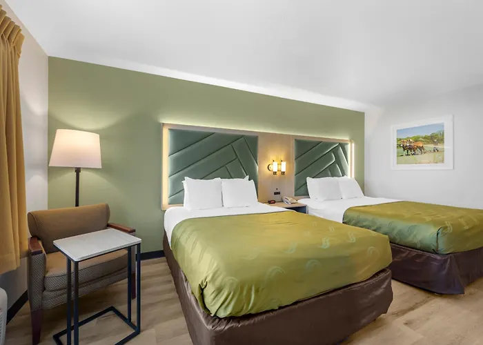 Quality Inn & Suites Monterey I-40