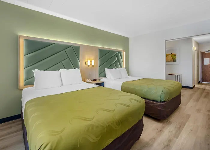 Quality Inn & Suites Monterey I-40