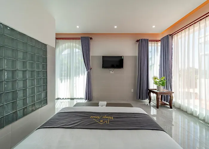 Wings House Homestay Ho Tram