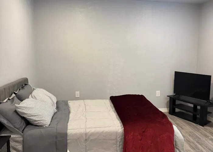 Cozy Cove Stay