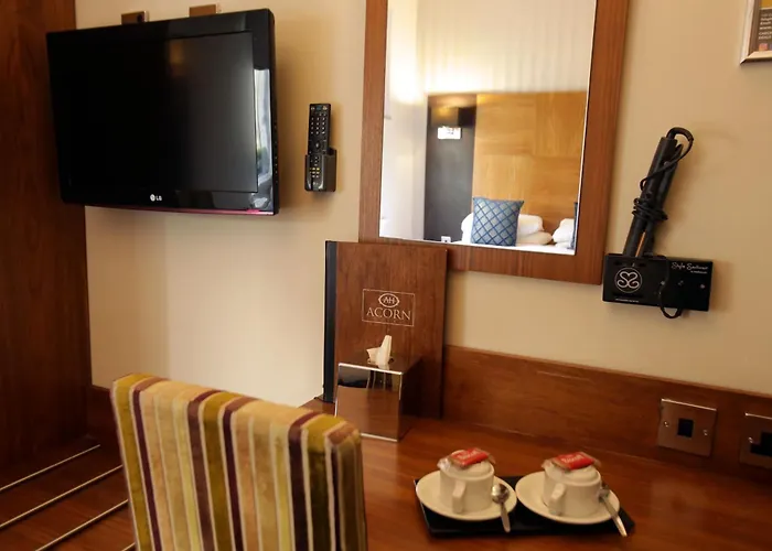 Acorn Hotel