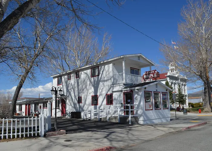 Silver Maple Inn