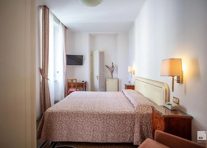 Hotel Villa Elena